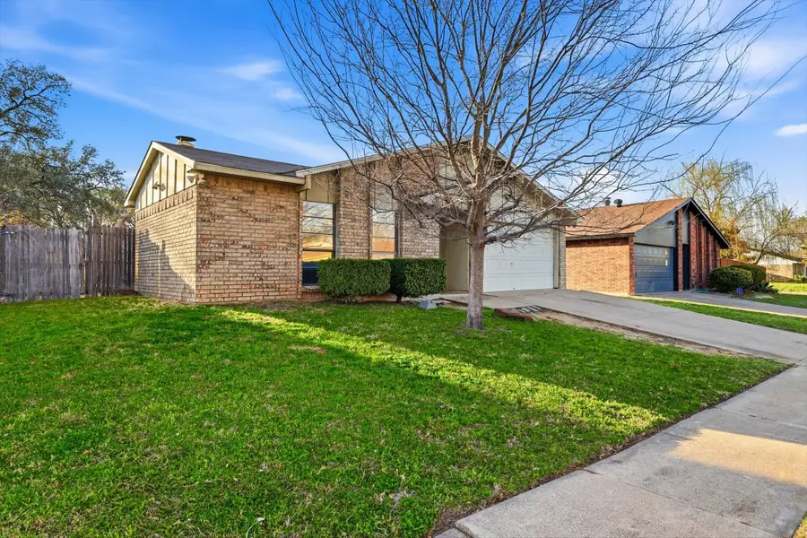 2704 Friarford Road, Fort Worth, TX 76112 - #2