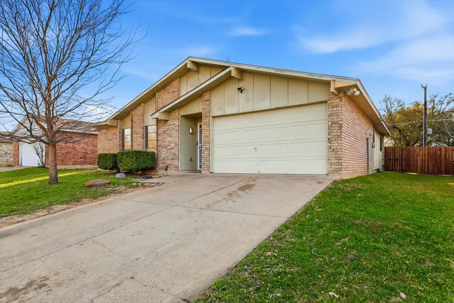 2704 Friarford Road, Fort Worth, TX 76112 - #3