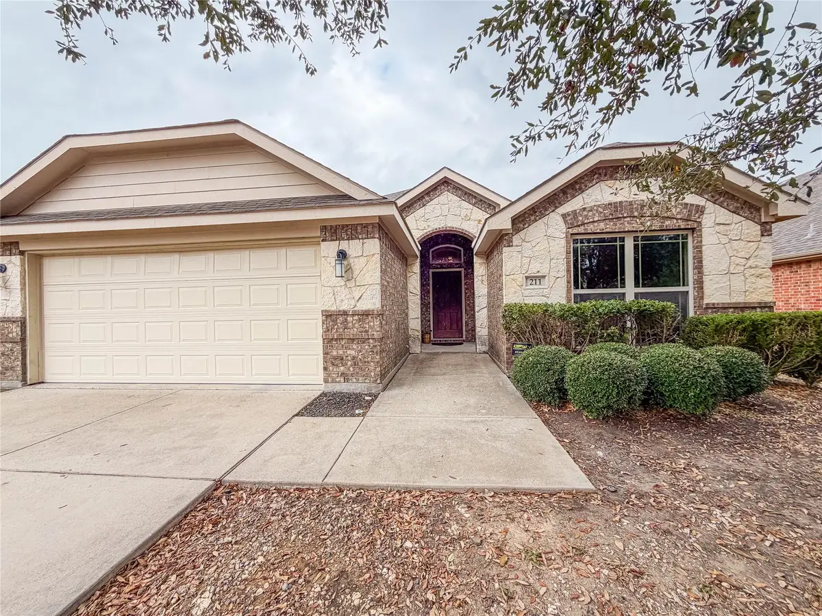 211 Range Road, Waxahachie, TX 75165 - #1