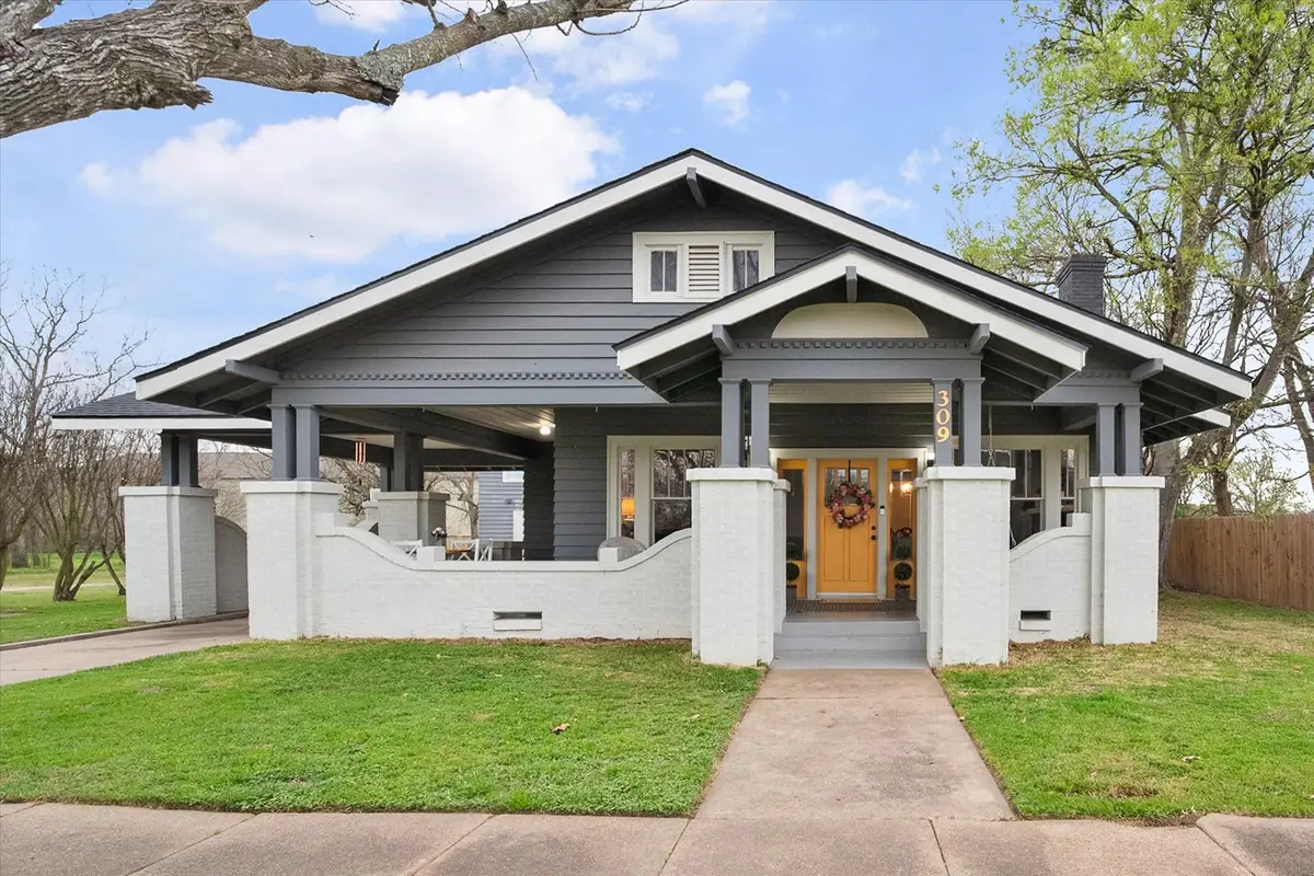 309 S Avenue B, Wortham, TX 76693 - #1