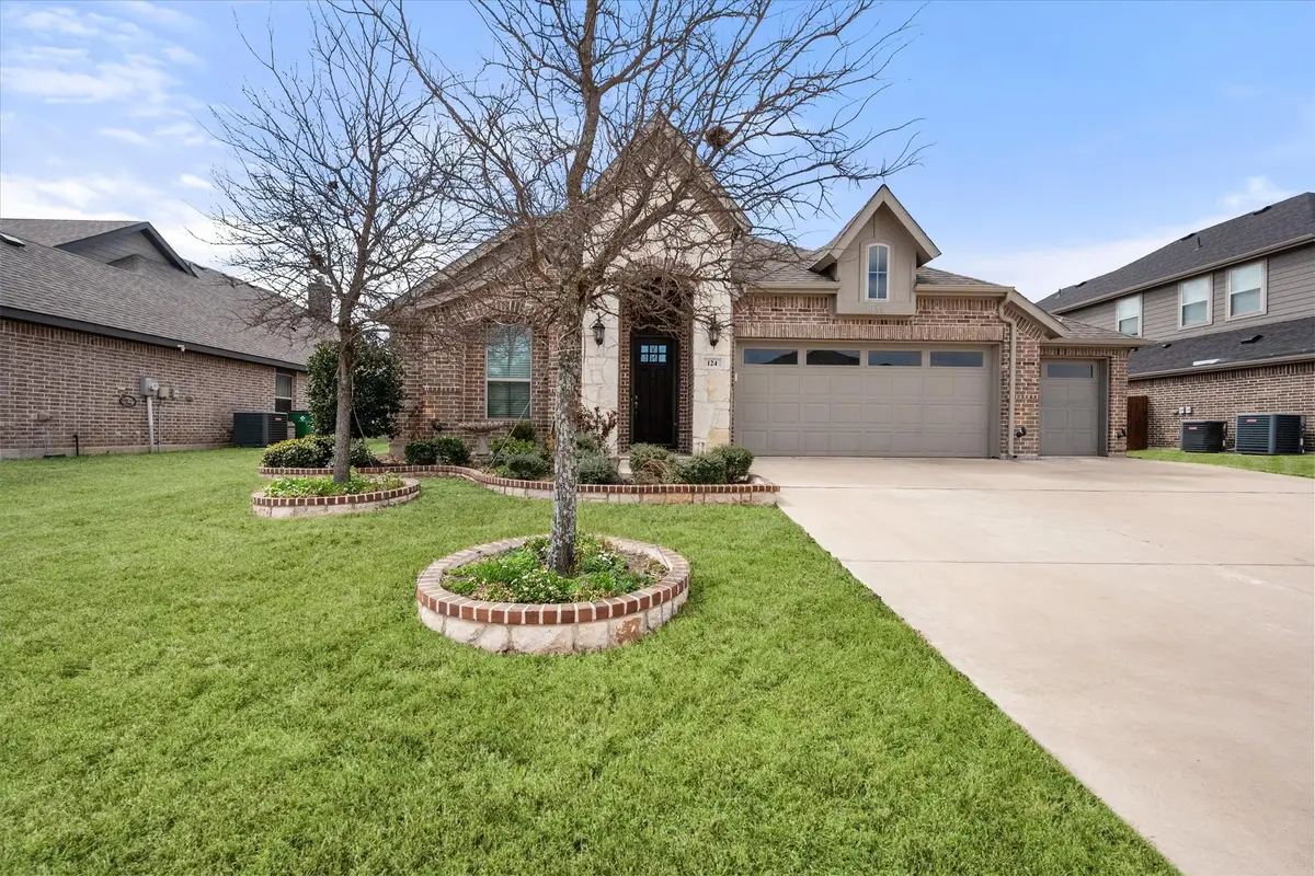 124 Sundance Circle, Waxahachie, TX 75165 - #1