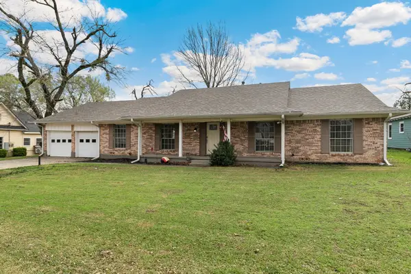 214 Center Street, Whitesboro, TX 76273