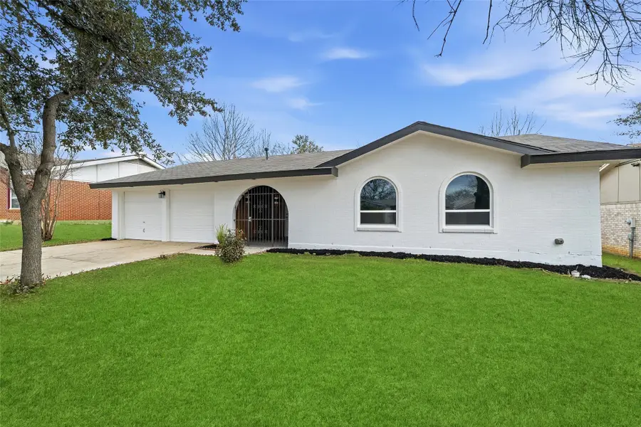 3405 Woodbridge Drive, Forest Hill, TX 76140 - #2