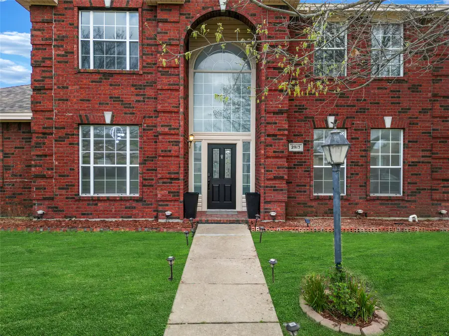 2913 Spartacus Drive, Grand Prairie, TX 75052 - #3