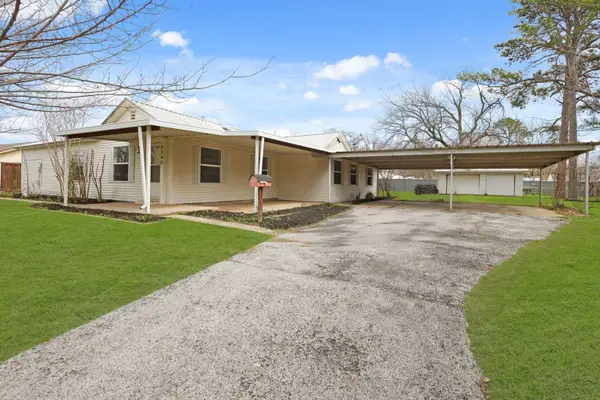 2340 Harris Lane, Haltom City, TX 76117