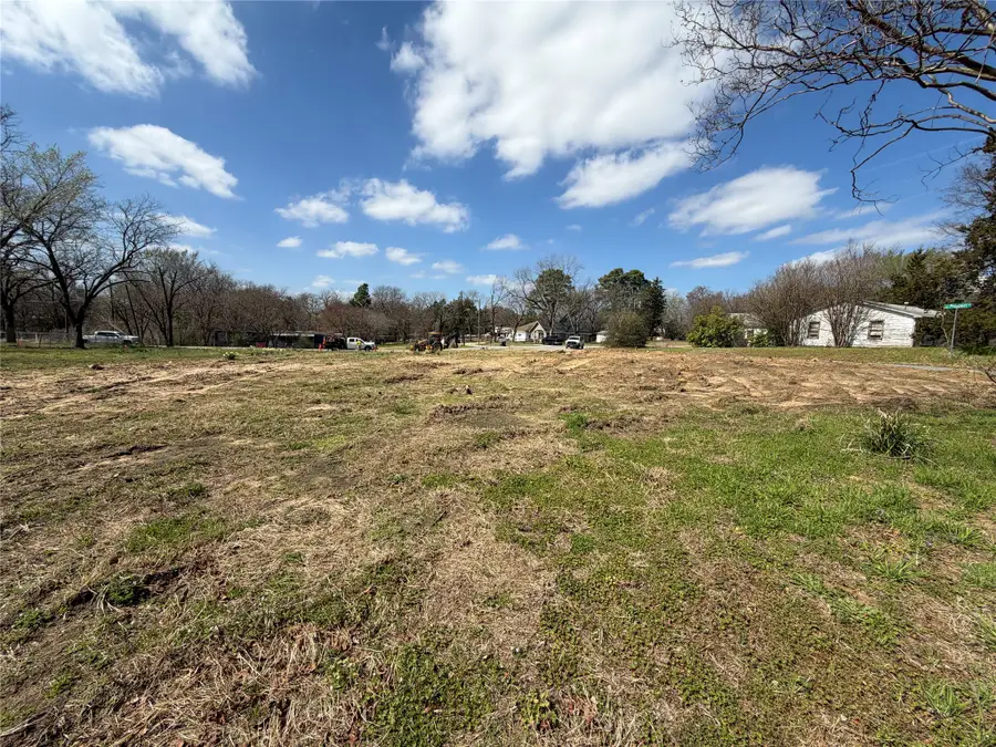 228 E Prospect Street, Denison, TX 75021 - #2