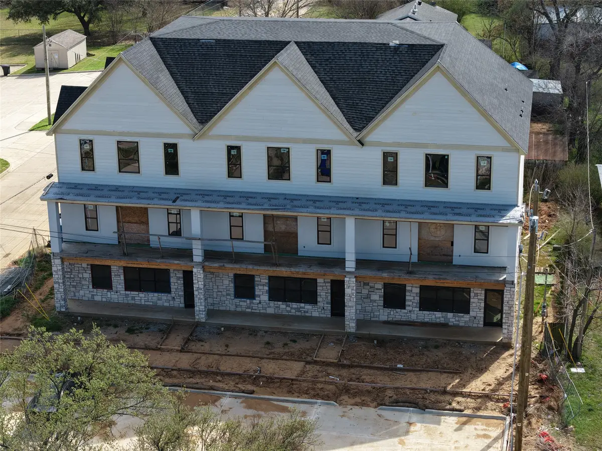 299 301 303 W Oak Street, Mansfield, TX 76063 - #1