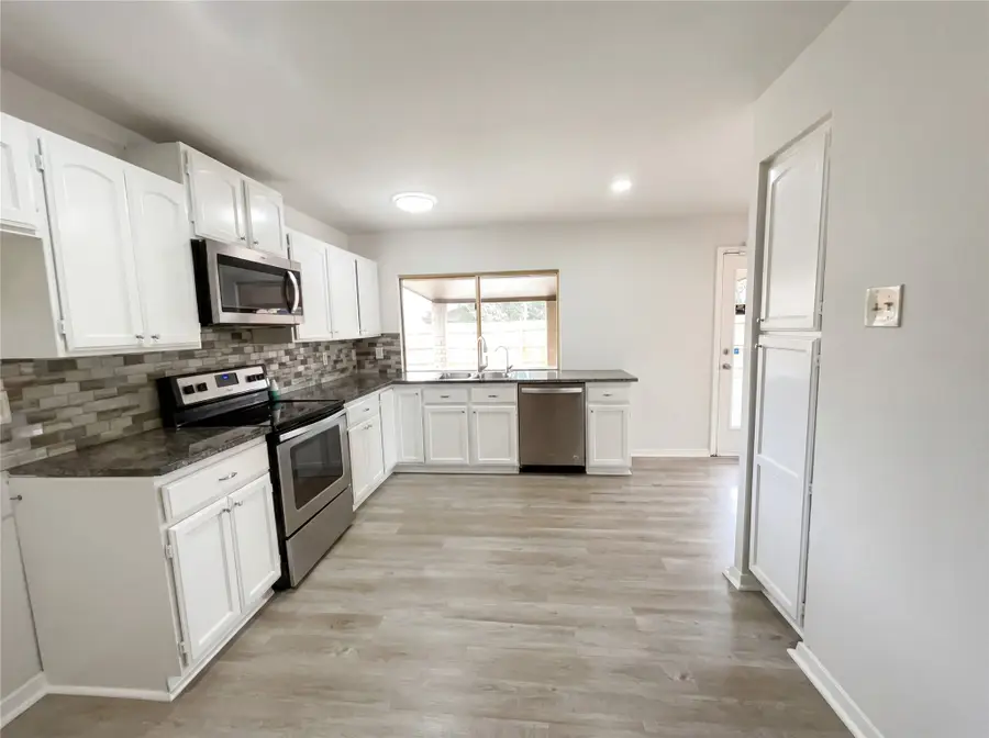 2005 Victoria Road, Carrollton, TX 75007 - #2