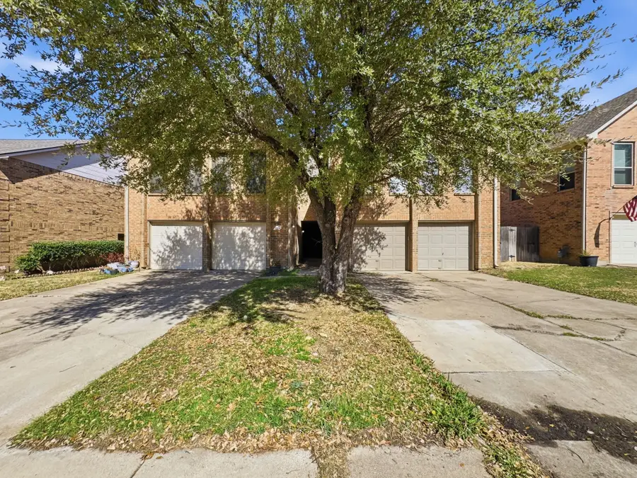 1222 W Hudgins Street, Grapevine, TX 76051 - #3