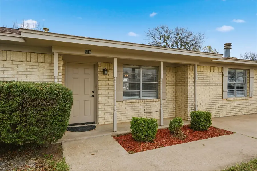 416 E Johnson Street, Hewitt, TX 76643 - #3