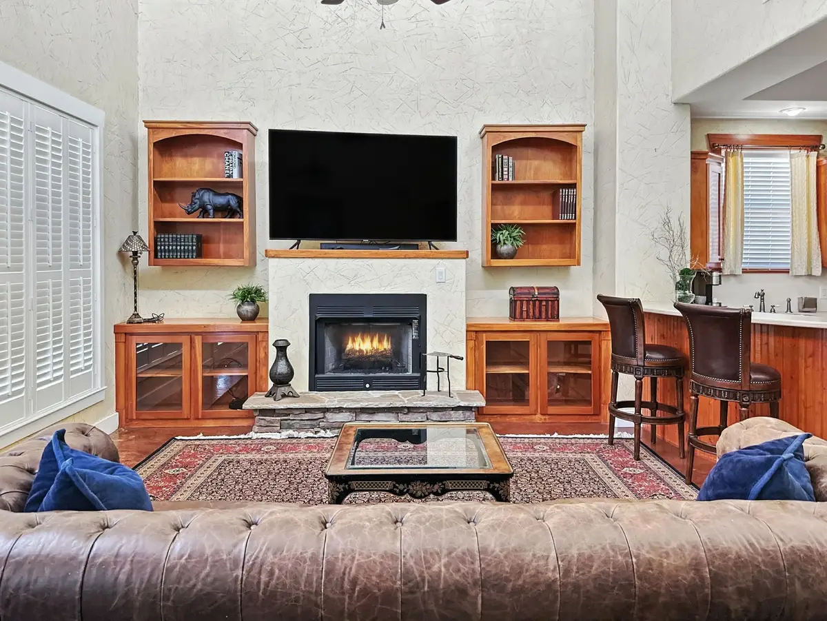 1002 Hoylake Court, Ennis, TX 75119 - #1