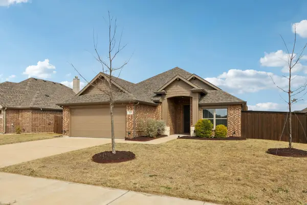 225 Brazos Drive, Waxahachie, TX 75165