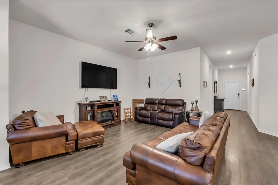 900 Honey Maple Street, Princeton, TX 75407 - #3