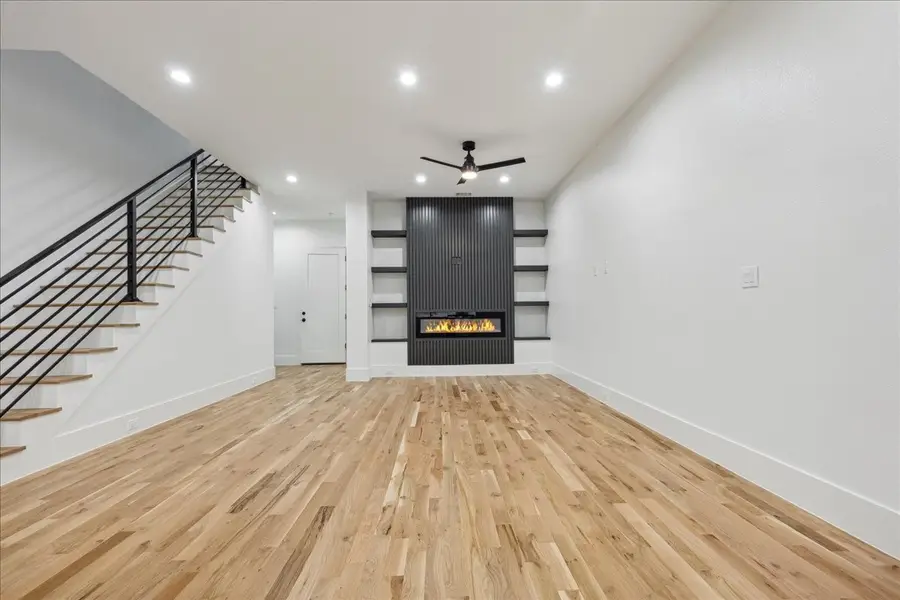 2327 Vagas Street #102, Dallas, TX 75219 - #3