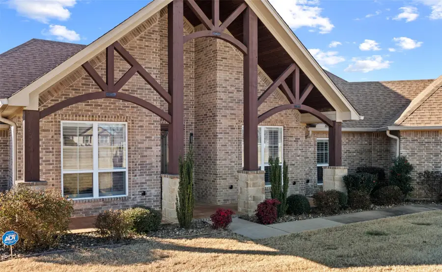 15671 Stallion Lake Boulevard, Lindale, TX 75771 - #2