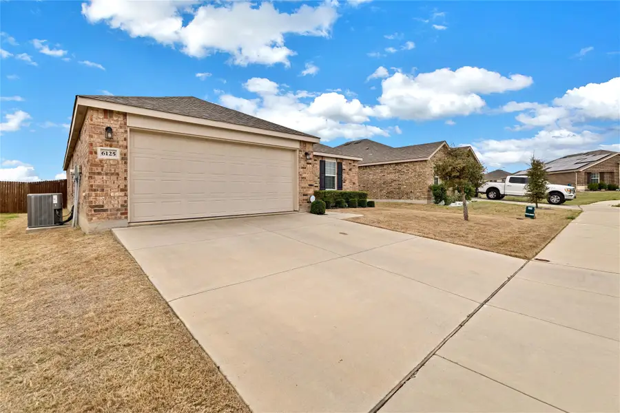 6125 Misty Breeze Drive, Fort Worth, TX 76179 - #2