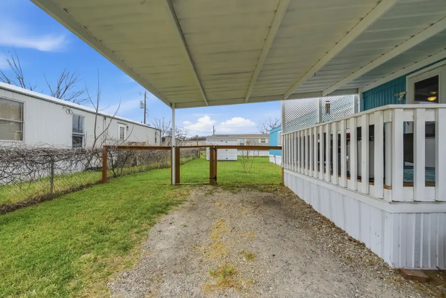 1849 Coral Road, Pelican Bay, TX 76020 - #3