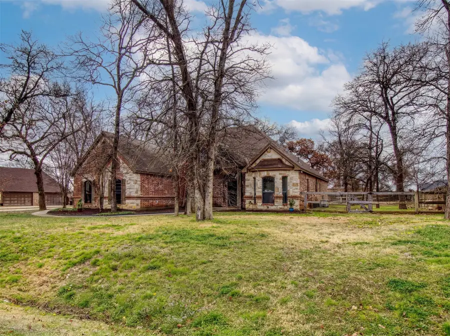 202 Woodland Drive, Krugerville, TX 76227 - #2