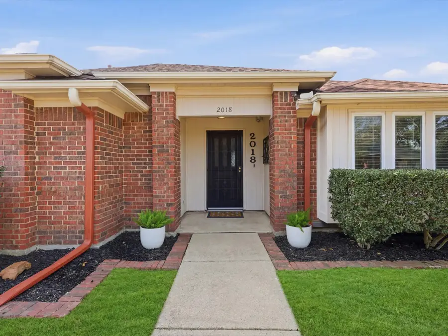 2018 Robin Hill Lane, Carrollton, TX 75007 - #3