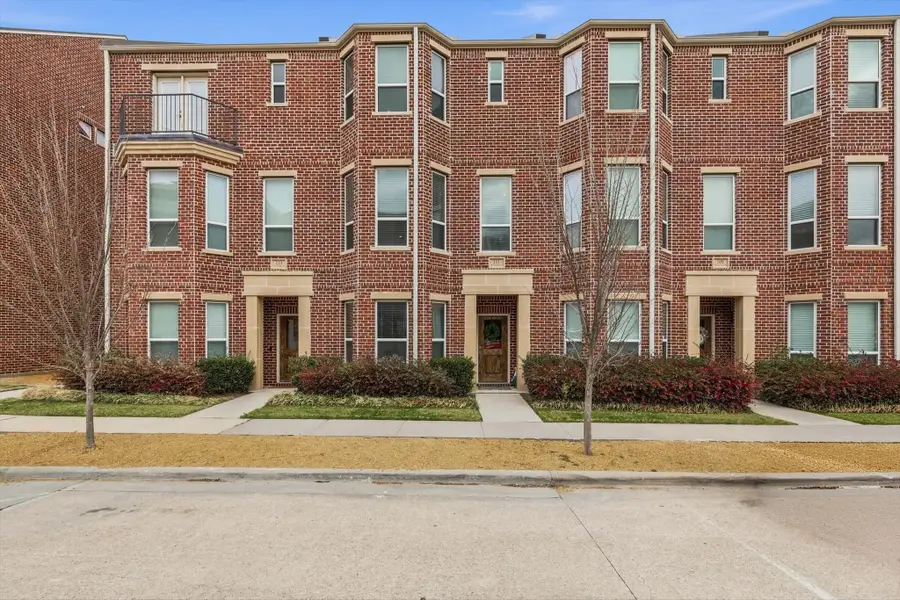 111 W Walters Street, Lewisville, TX 75057 - #2