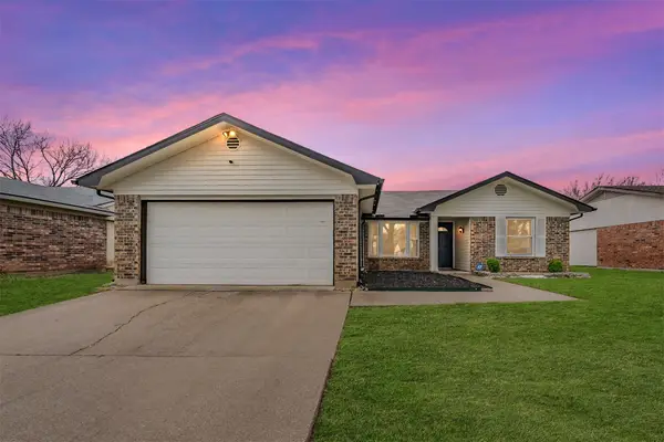 3808 Glengate Drive, Arlington, TX 76016