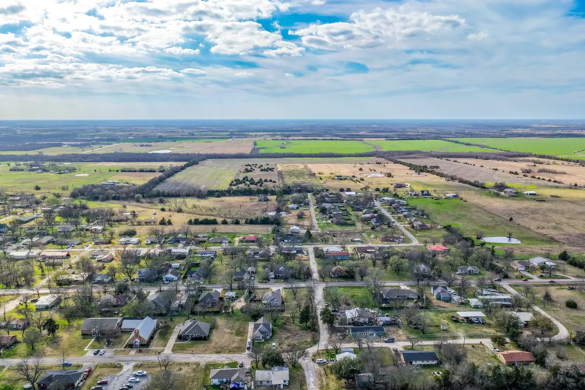 215 N 4th Street, Celeste, TX 75423 - #1