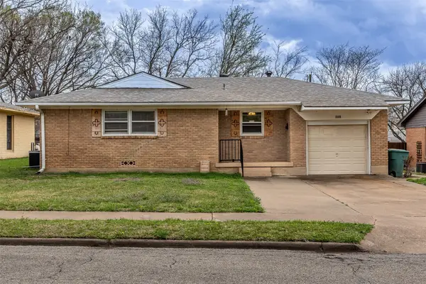 1808 W College Street, Sherman, TX 75092