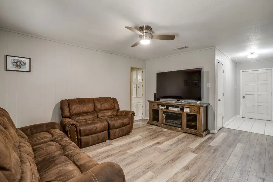 1022 Princeton Place, Cleburne, TX 76033 - #2