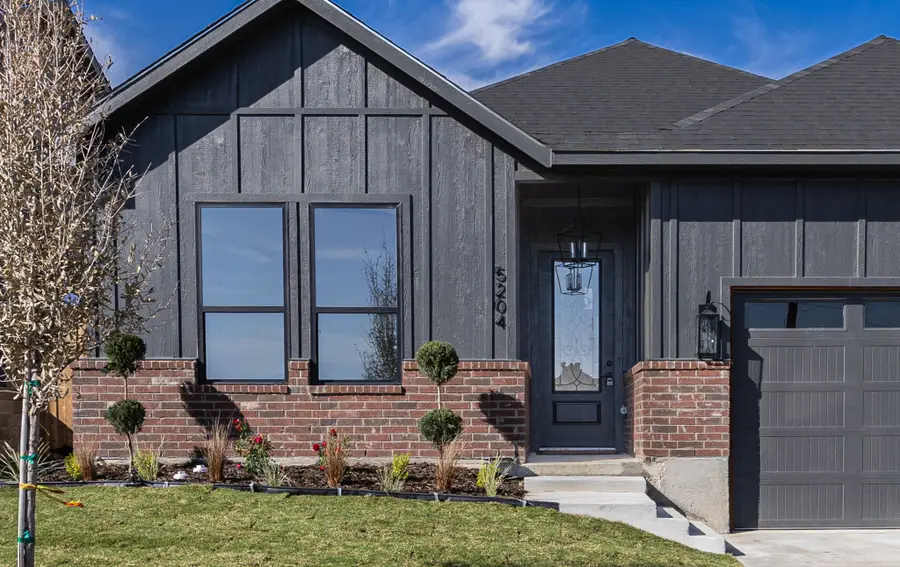 5204 Helmick Avenue, Fort Worth, TX 76107 - #2