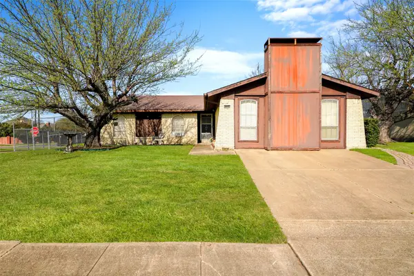 5202 Chestnut Place, Garland, TX 75043