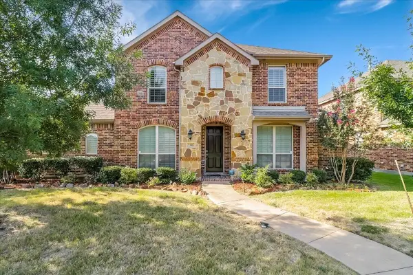 7306 Waterbury Drive, Rowlett, TX 75089