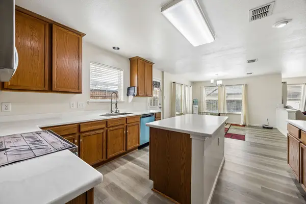 4706 Creekview Lane, Balch Springs, TX 75180