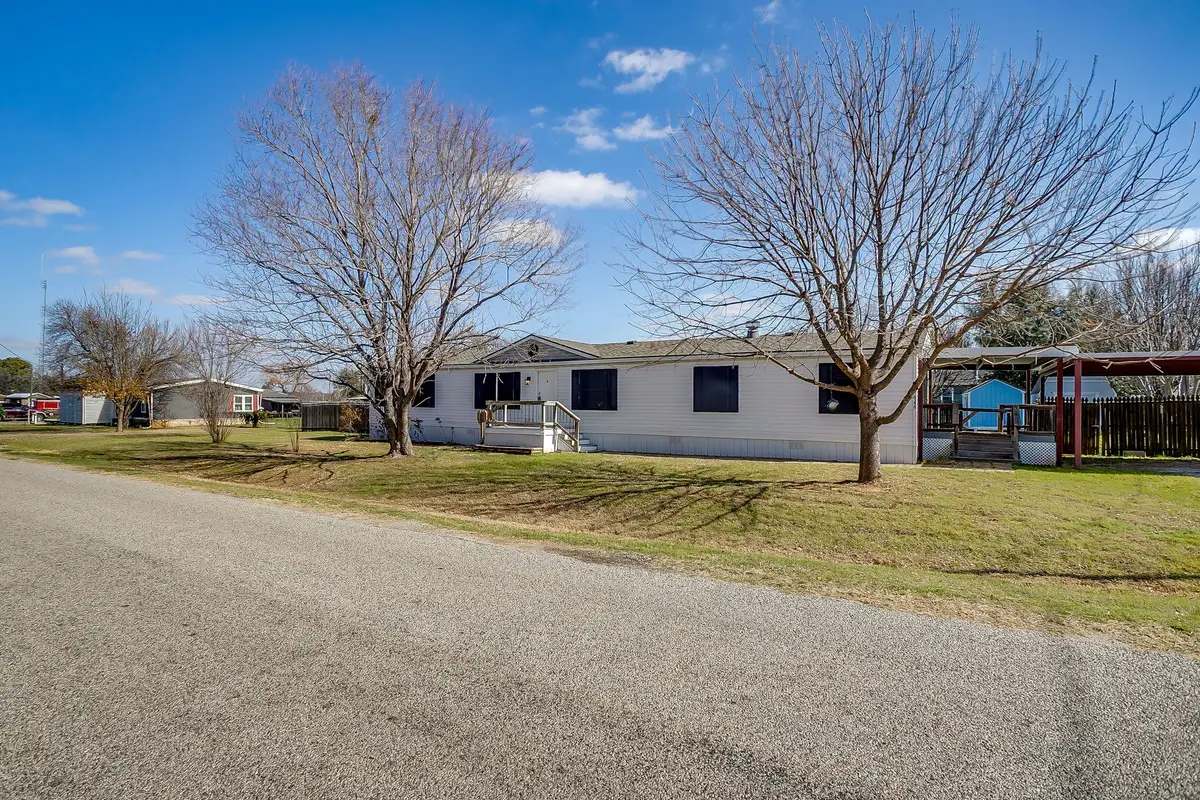 646 Whisperview Circle, Granbury, TX 76049 - #1