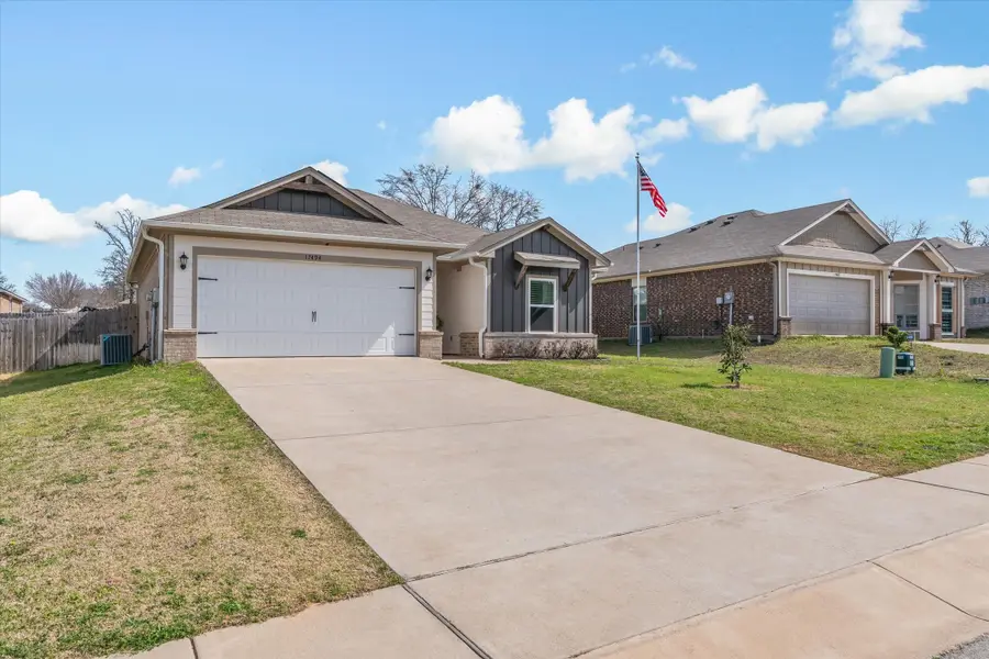 17494 Stacy Street, Lindale, TX 75771 - #2