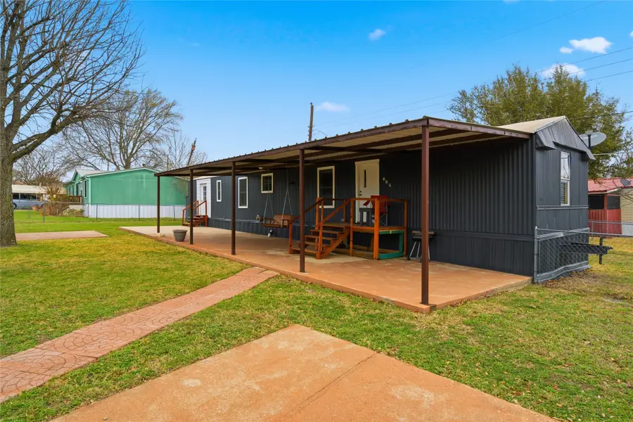 115 Saddle Horn Drive, Hewitt, TX 76643 - #3