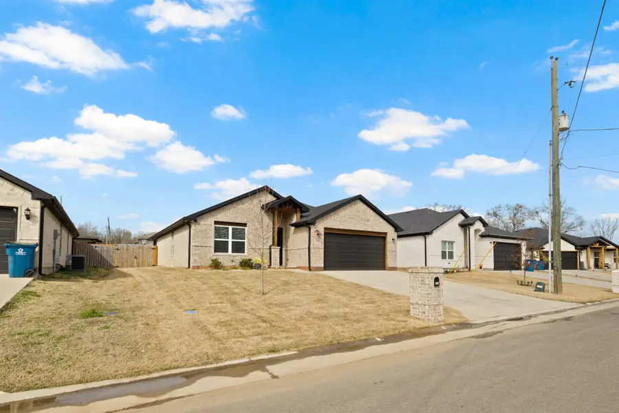 103 St. James, Mount Pleasant, TX 75455 - #2