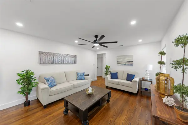 2945 Healey Drive, Dallas, TX 75228