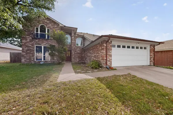 812 Windswept Drive, Cedar Hill, TX 75104