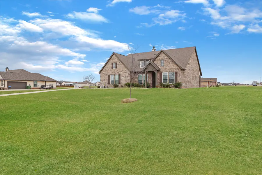 189 Chester Road, Springtown, TX 76082 - #2