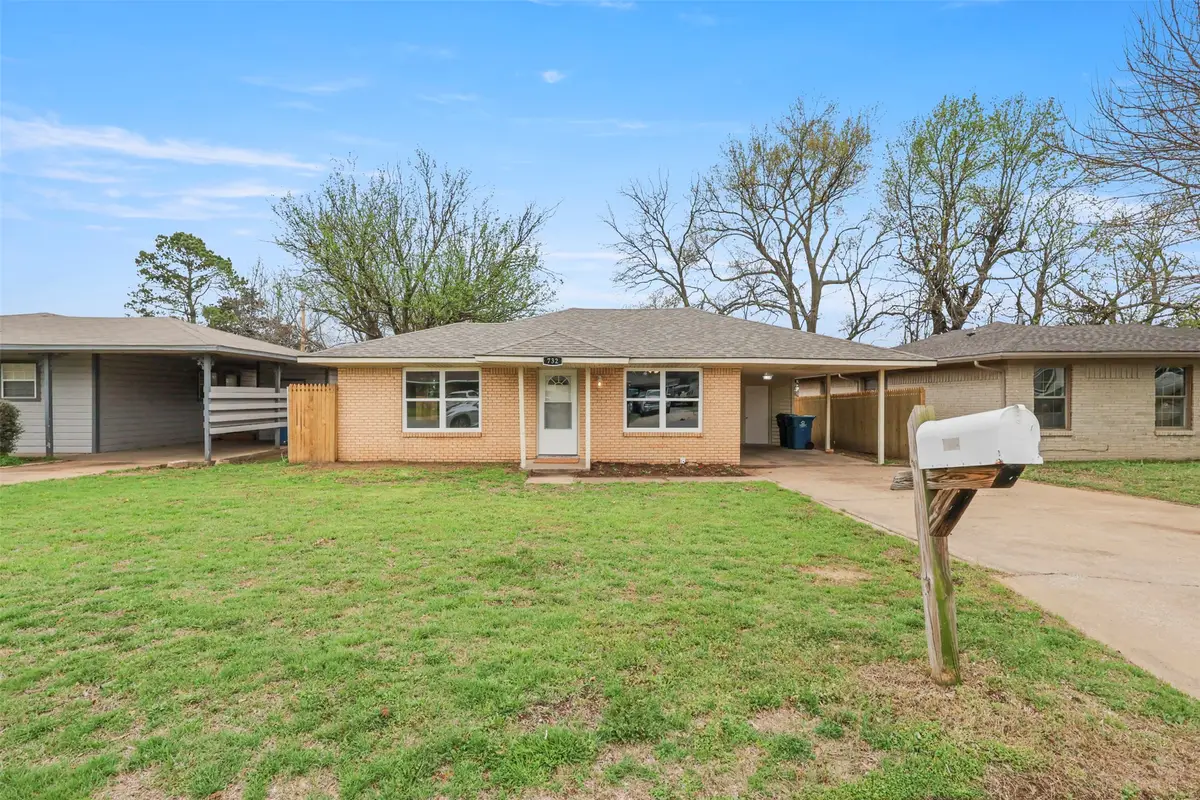 732 W Bullock Street, Denison, TX 75020 - #1