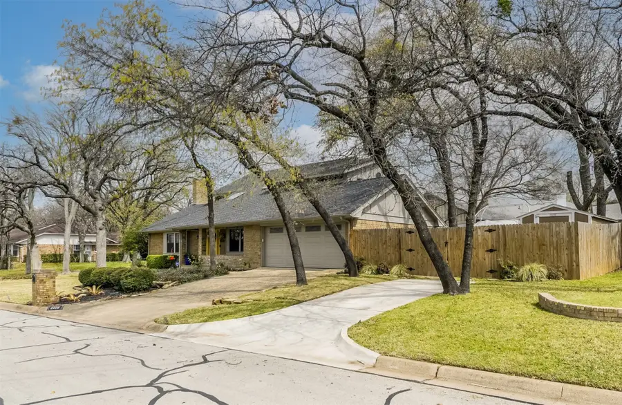 2205 Prestonwood Drive, Arlington, TX 76012 - #3