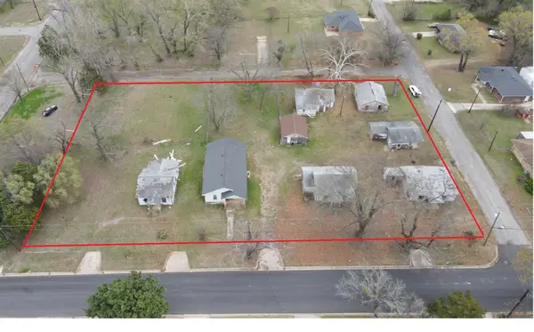1138 Fitzhugh, Paris, TX 75460