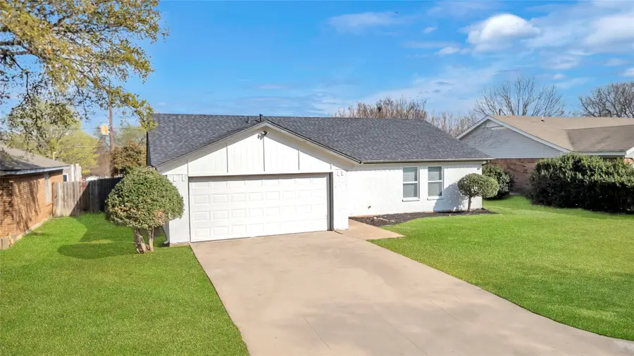 6221 Maple Springs Drive, Arlington, TX 76001 - #2