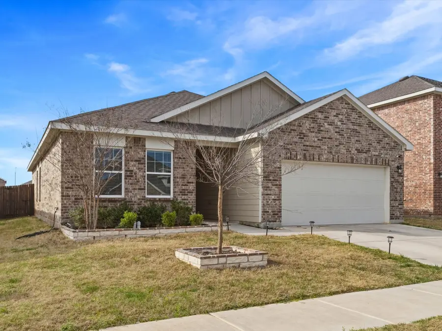 1425 Escondido Drive, Fort Worth, TX 76052 - #2
