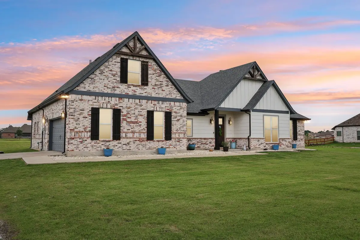 821 Cheyenne Trail, Trenton, TX 75490 - #1