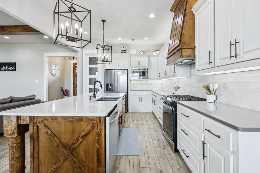 821 Cheyenne Trail, Trenton, TX 75490 - #3