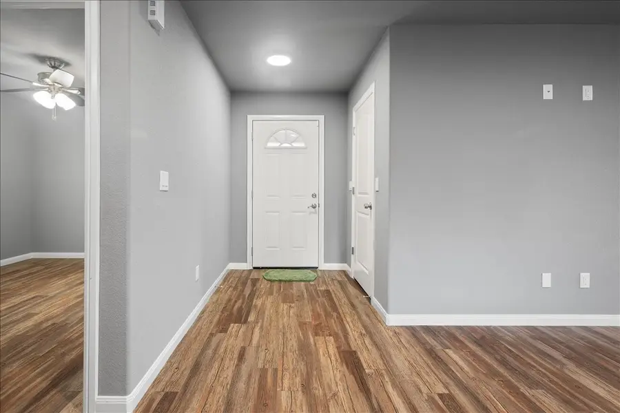 512 Alameda Road, Azle, TX 76020 - #3