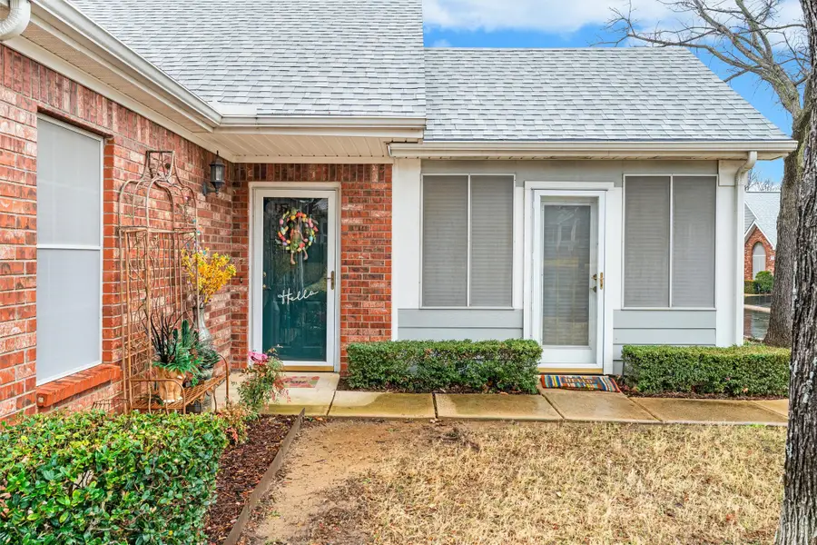 821 Cara Lane, Arlington, TX 76012 - #2