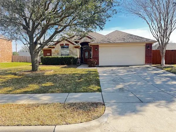 5915 Heather Drive, Grand Prairie, TX 75052
