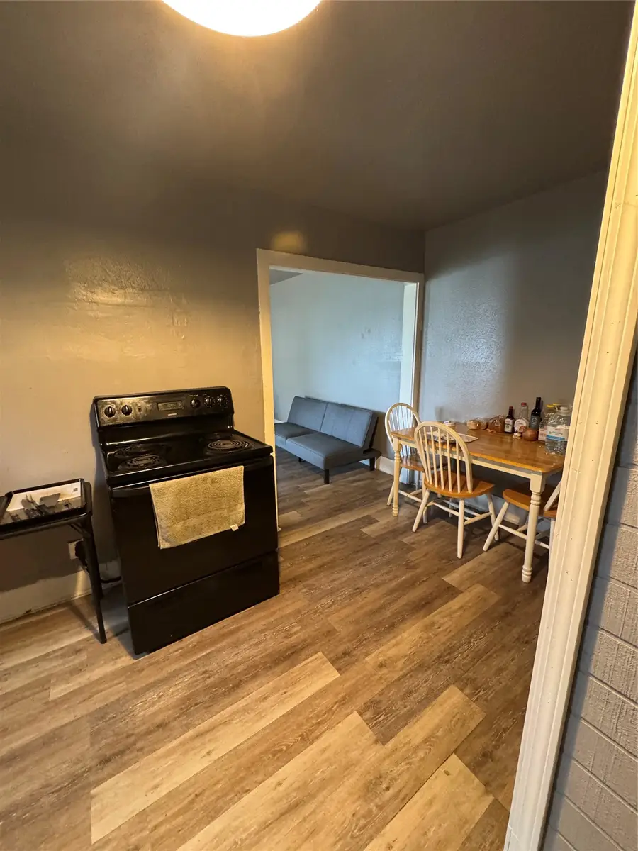 111 N Nueces, Coleman, TX 76384 - #3